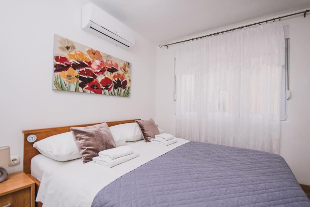 Marjan Hill 3-Br Apt,5 Guests Private Garden Near Beach สปลิท ภายนอก รูปภาพ